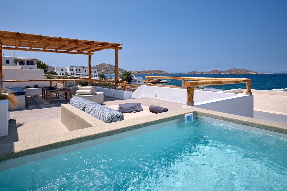 Siora of Paros Malatesta & Piccolo gallery image 2