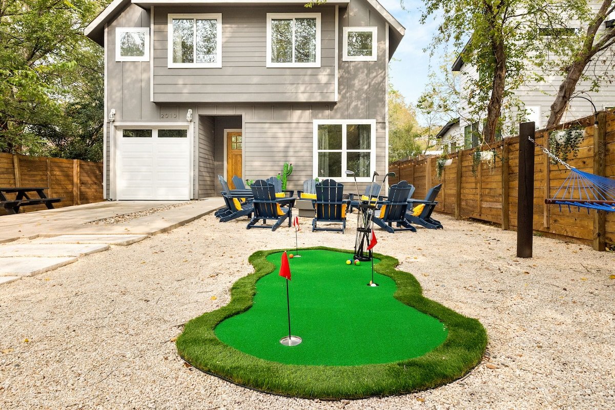 8BR | Heated Cowboy Pool | Firepit | Minigolf gallery image 4