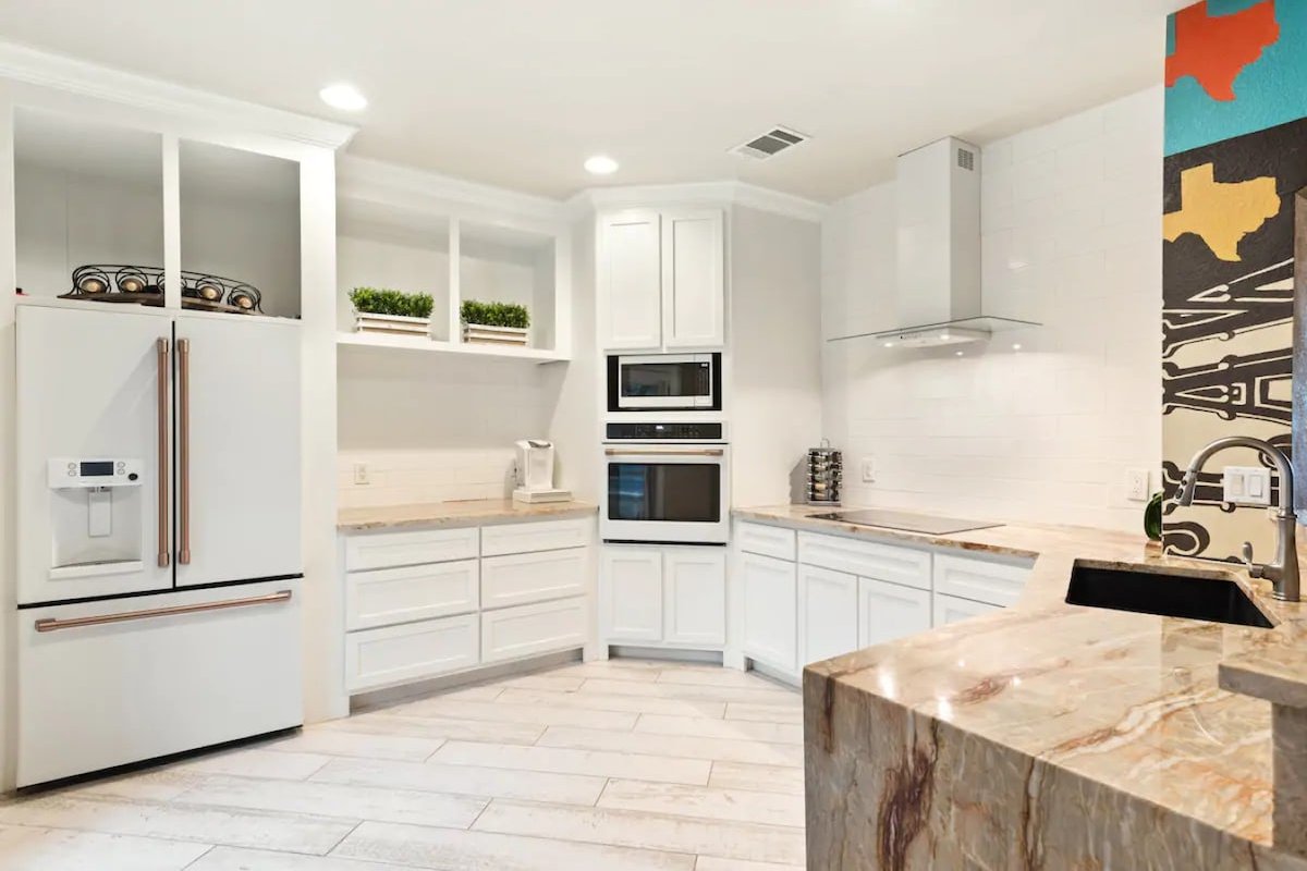 Single Malt Manor | Downtown Austin gallery image 5