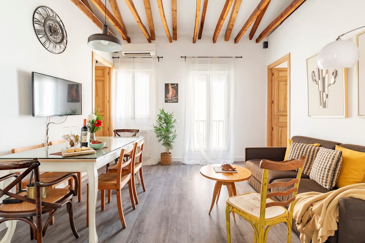 Exclusive Penthouse city centre, 3 BR , 2 Baths gallery image 2