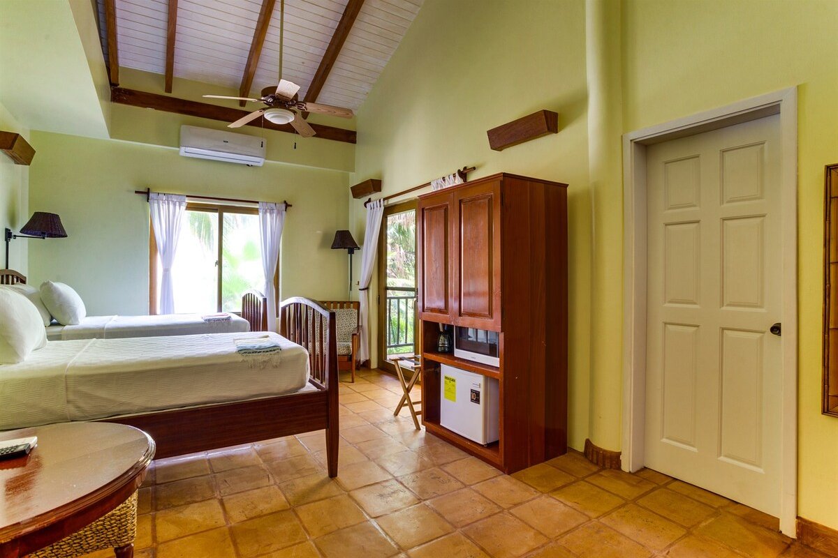 TBS Whole Complex- Beachside-20 Room Large Complex gallery image 5