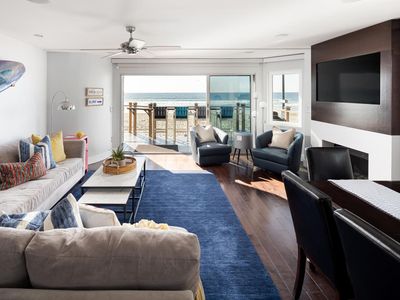 Oceanfront Escape- 2 Level Condo w/Panoramic View!