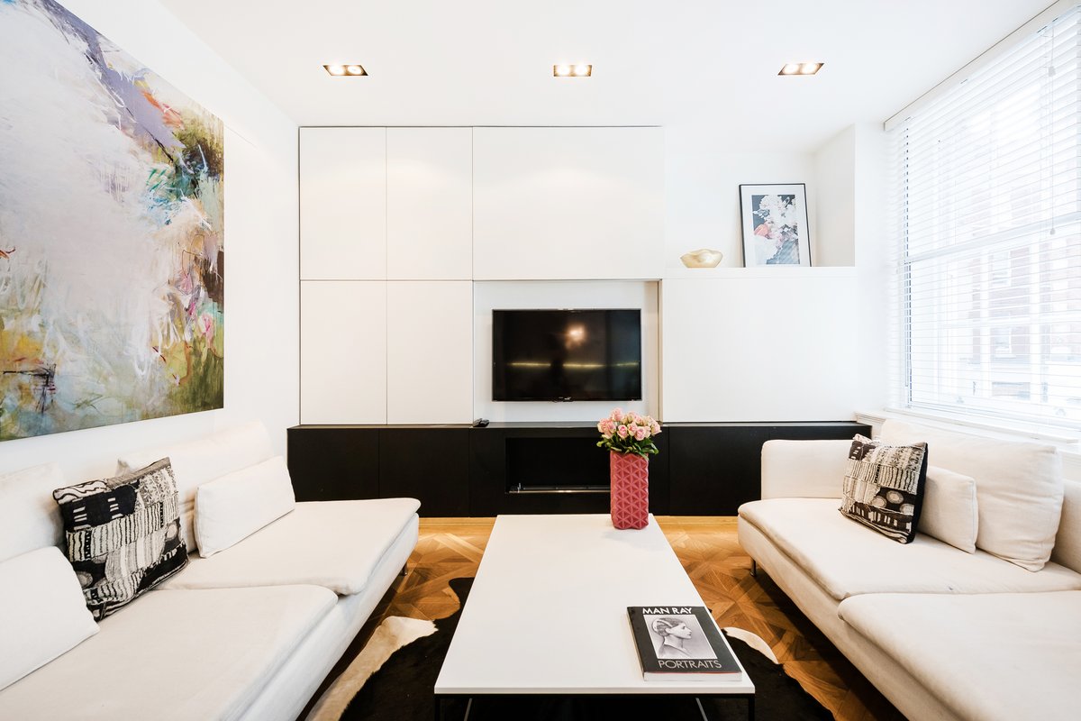 SOPHISTICATED BOUTIQUE APARTMENT