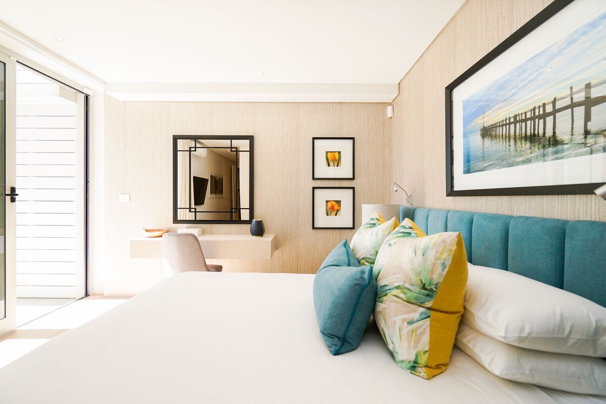 Boulders Beach on Victoria Road gallery image 5