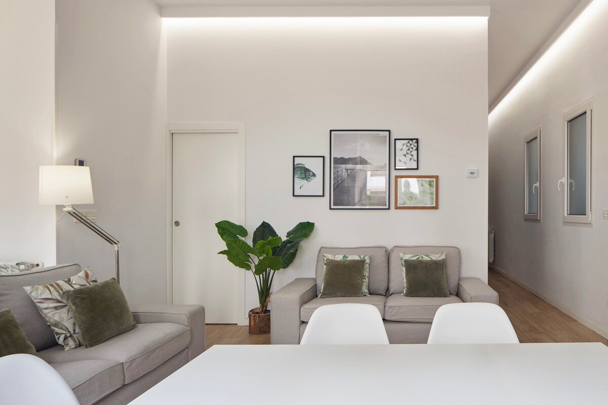 150m Playa la Concha + AA + PARKING (OPCIONAL) gallery image 5