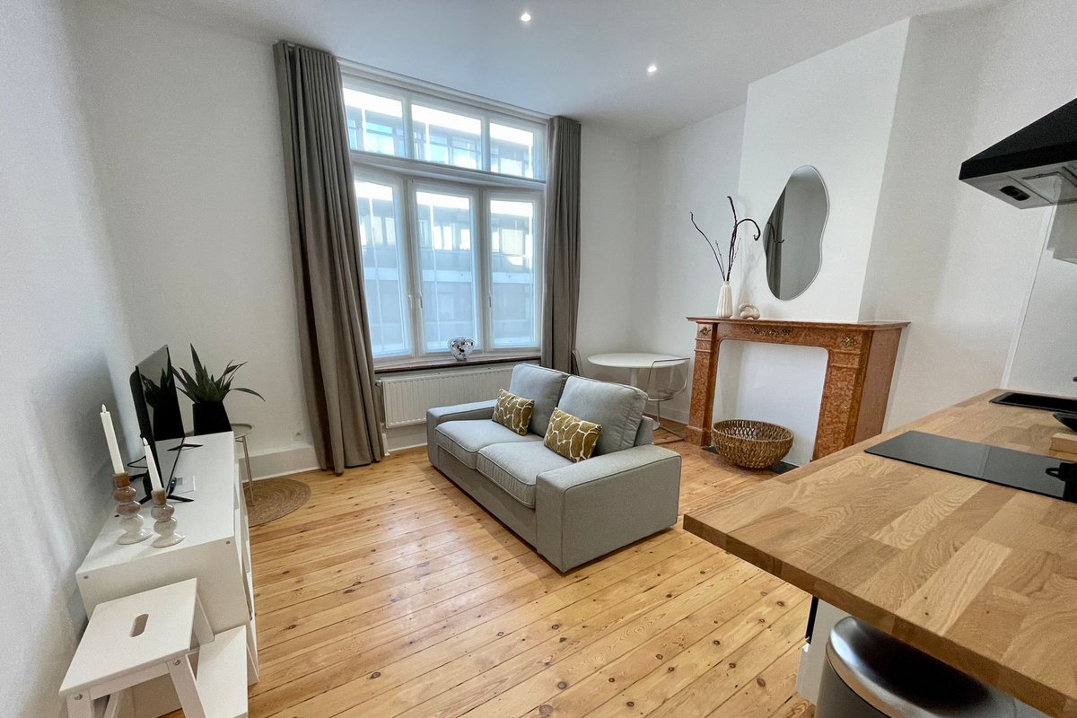 #8 Modern house in a chic area