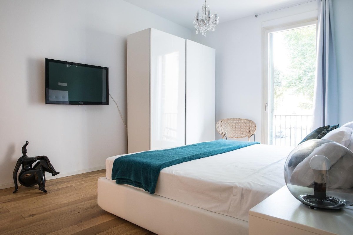 Trastevere Three Bedroom View Apartment gallery image 4