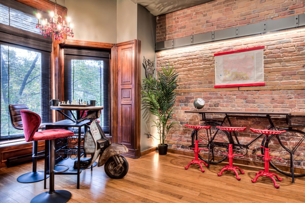 StDenis Steam Punk – Big Groups & Nightlife VIP gallery image 3