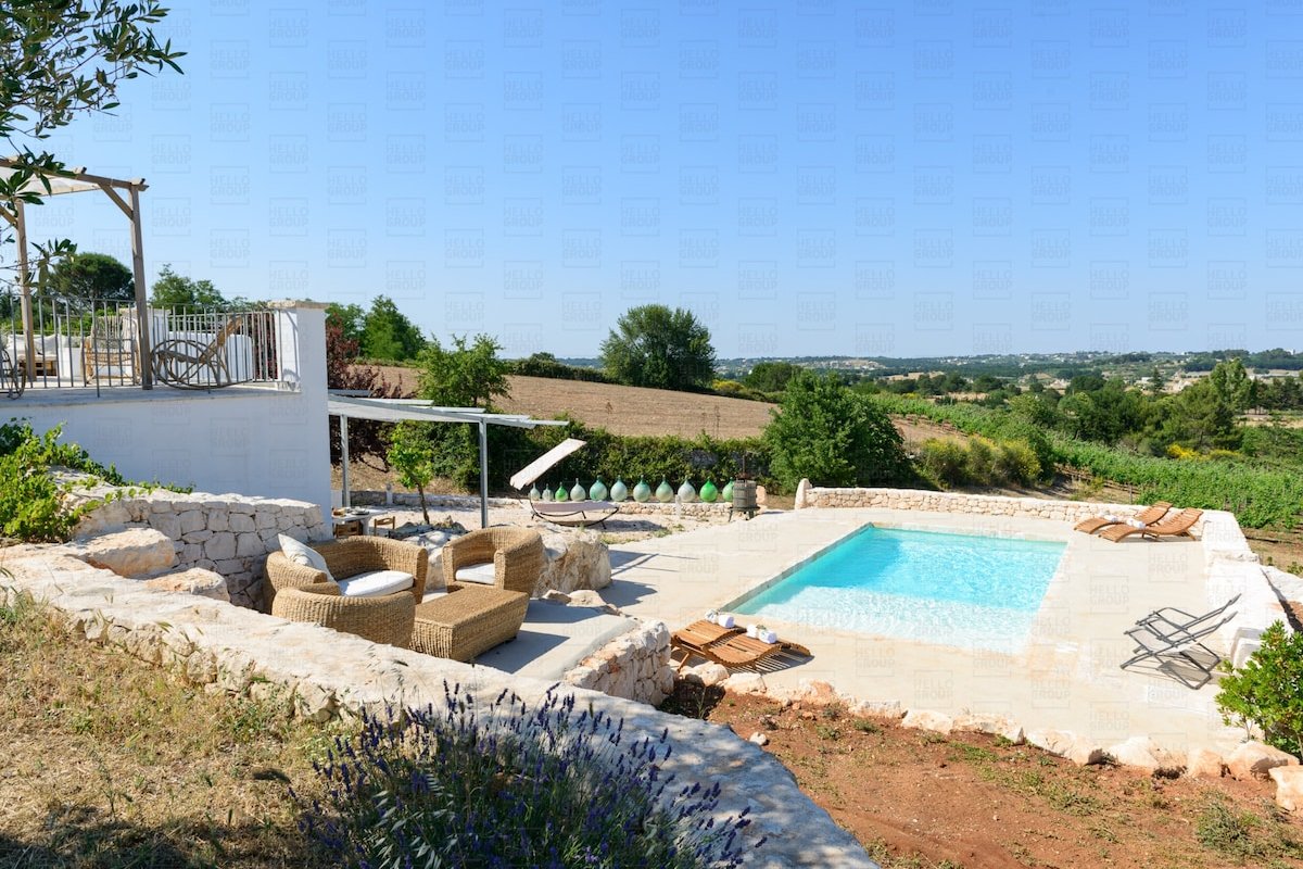 Panoramic Trulli Pozzo Fornello. Pets allowed gallery image 4