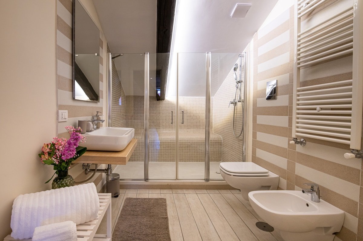 Mansarda Centro Storico Napoli G gallery image 3