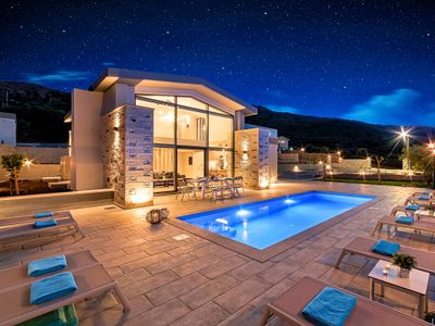 Moonlight Maxima Villa Heated Pool up to 30 guests