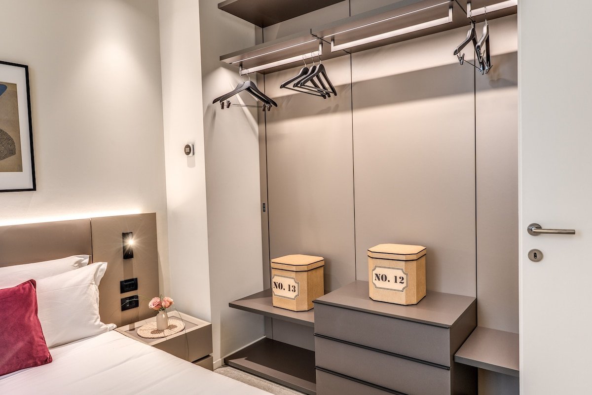 Seety Porta Romana Statue – 3.001 gallery image 3