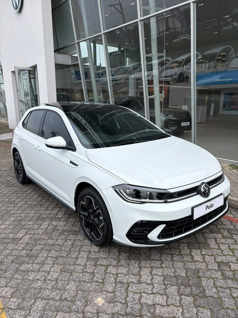 VOLKSWAGEN POLO 1.0 TSI R-LINE DSG for Sale in South Africa