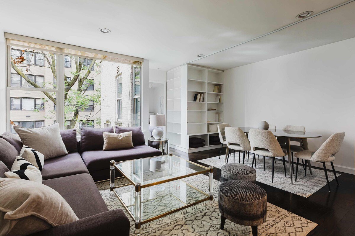 The Diplomat #4 – Boutique Designer Penthouse gallery image 3