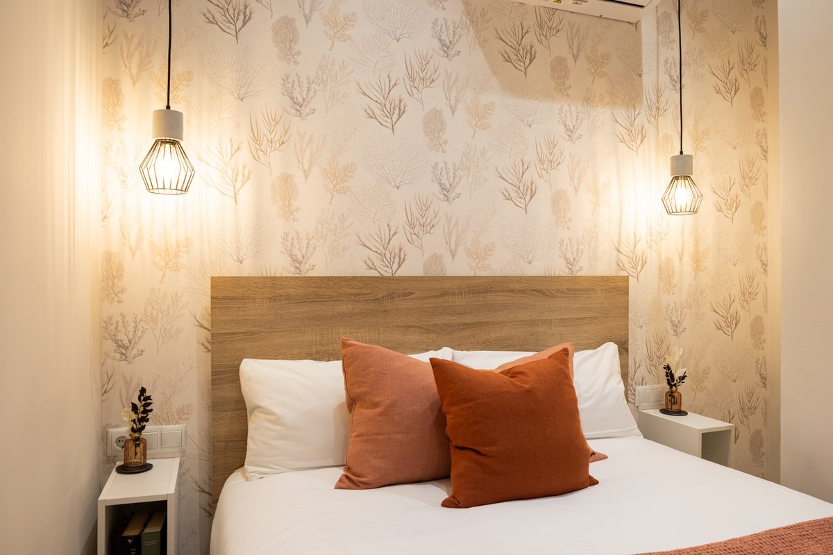 The Serreria Rooms IV by Florit Flats