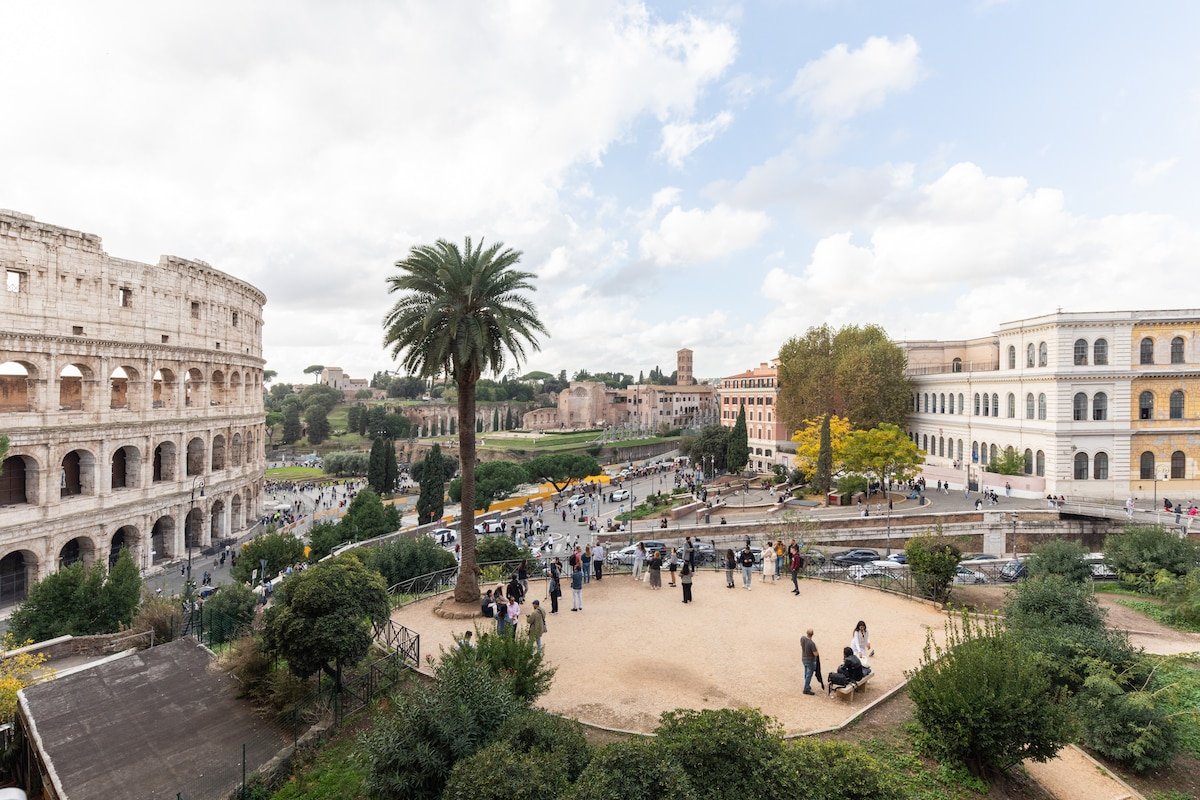 Romance al Colosseo gallery image 2