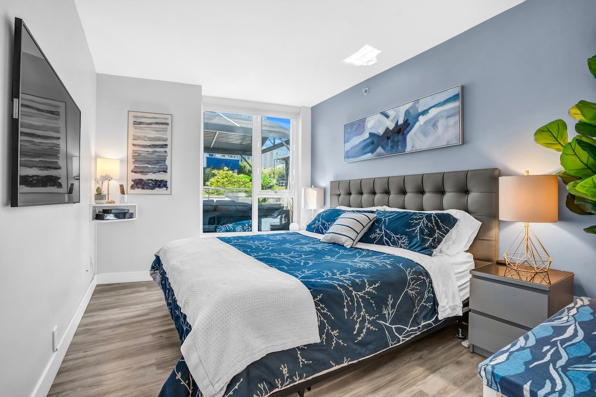 Paradise City – Skyline Hot Tub gallery image 3