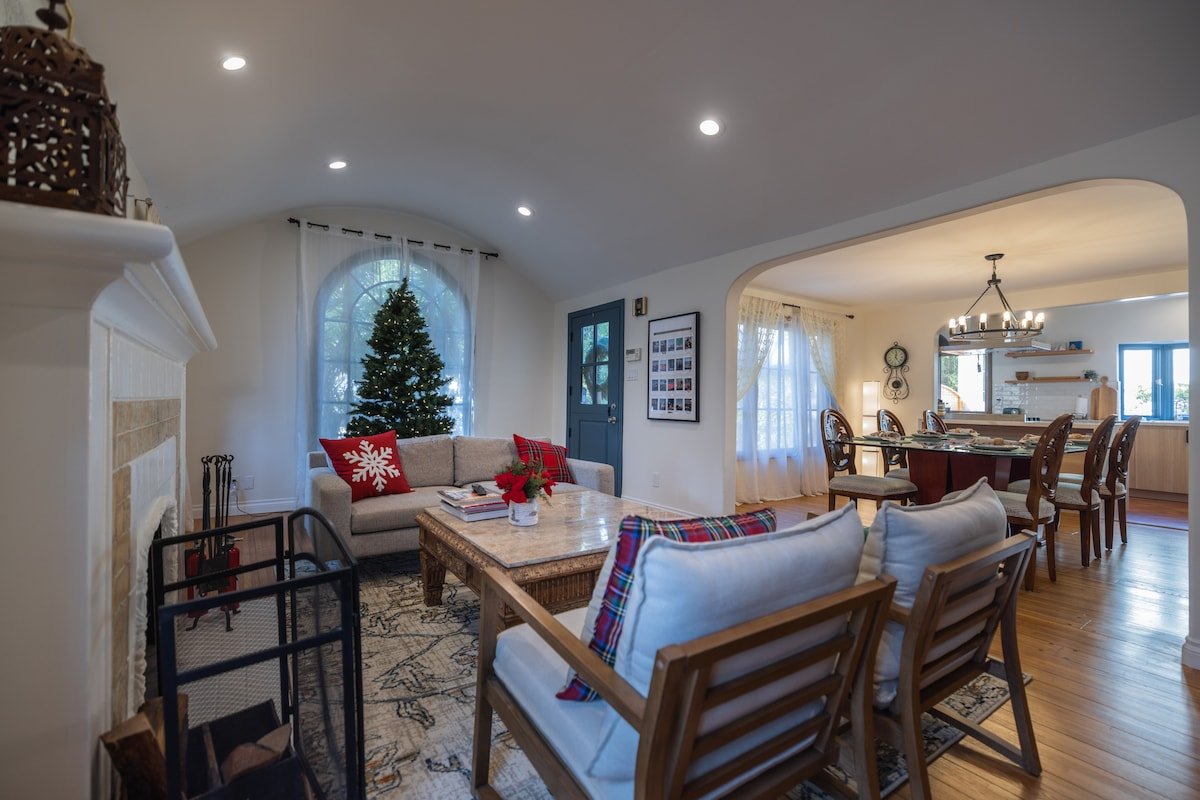 Beverly Grove Spanish 4BR 3BA HM gallery image 4