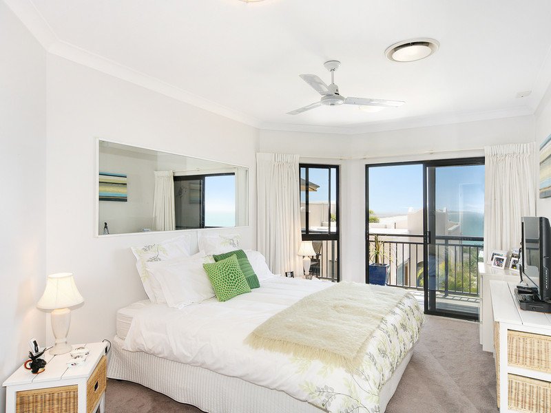 Three bedroom villas with views as far as the eye can see gallery image 4