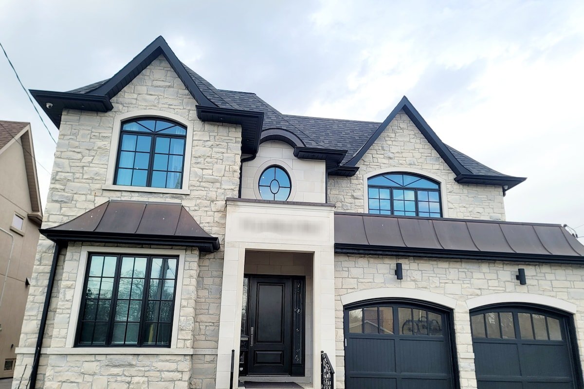 Luxe Haven Heated Pool Sauna Gym gallery image 2