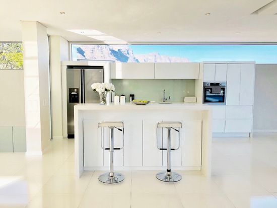 Photo 4 of Aqua Penthouse accommodation in Camps Bay, Cape Town with 2 bedrooms and 2 bathrooms