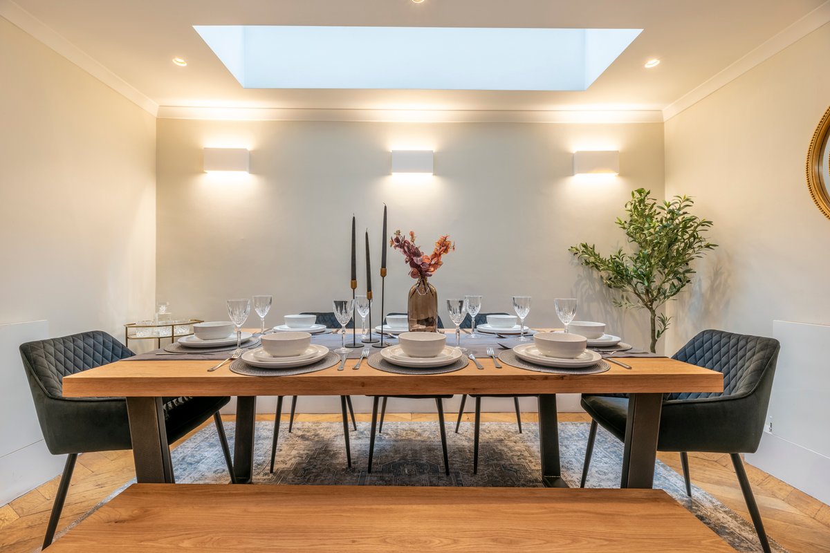 Luxury Town House | 4 Ensuite Bathrooms | Central