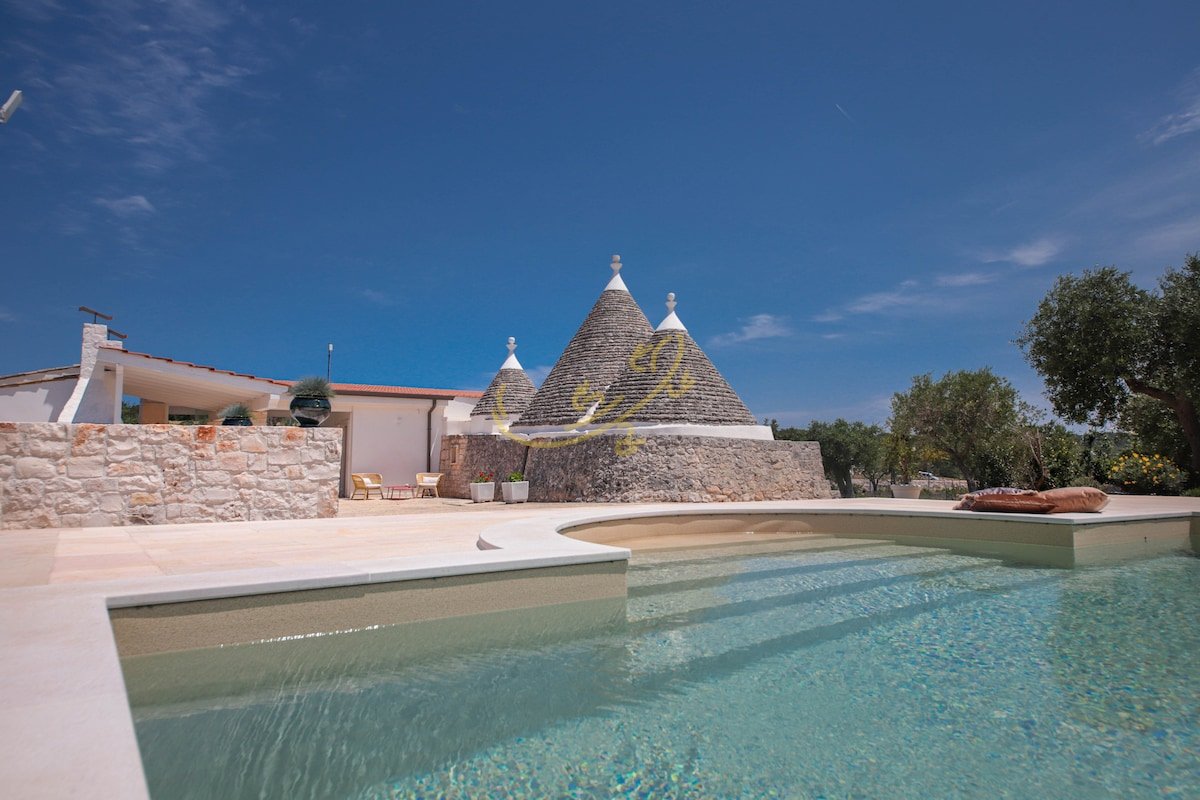 TD Trulli Benedetta with Pool in Peaceful Nature gallery image 2