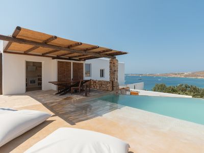 Krios Luxury Suites ~ Rame