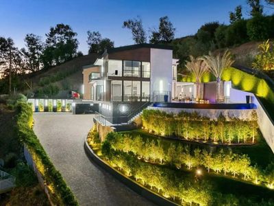 Ultimate Luxe Retreat w/ Epic Views, SPA & Pool