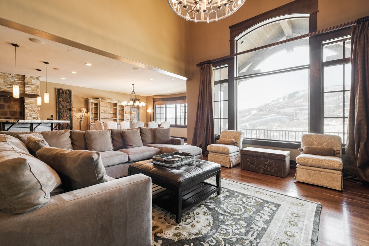 Harmony Haus-Ski In/Ski Out Townhome! Hot Tub! gallery image 2