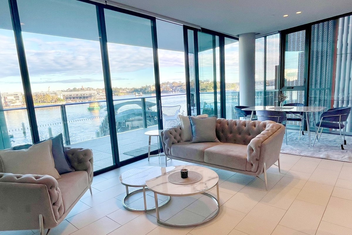RARE Waterfront Oasis in CBD | Luxurious & Central