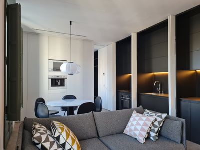 Luxury Living Barcelona 3 BDR – 3 BTH