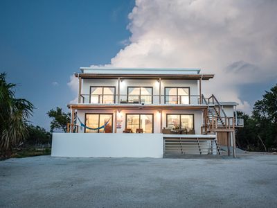 Eco-Friendly Villa at Secret Beach Belize!