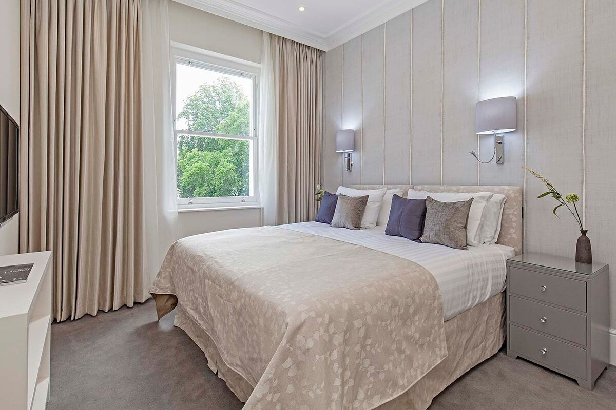 Knightsbridge Deluxe Two Bedroom Apartment gallery image 5