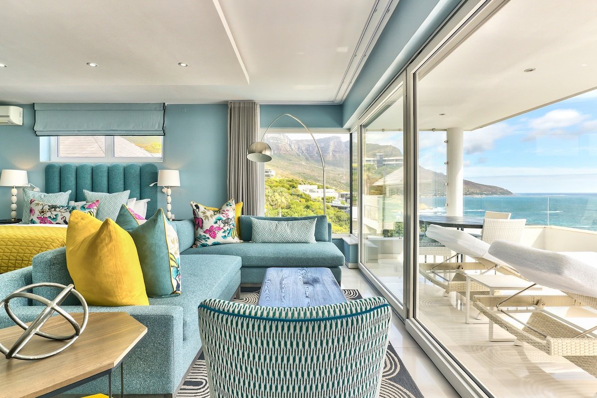 Panorama Apartment at Ocean View House, Camps Bay gallery image 5