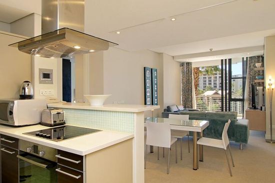Photo 5 of Juliette 210 accommodation in V&A Waterfront, Cape Town with 1 bedrooms and 1 bathrooms
