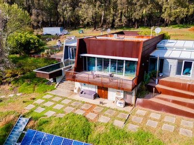 Artful country escape with a Floating Pool!