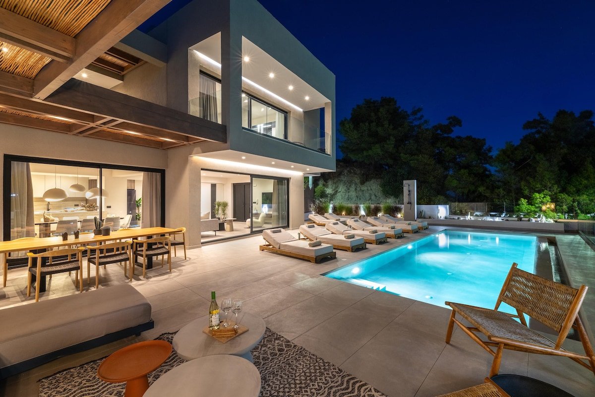 Mirena Luxury Living-Mirena Villa gallery image 3