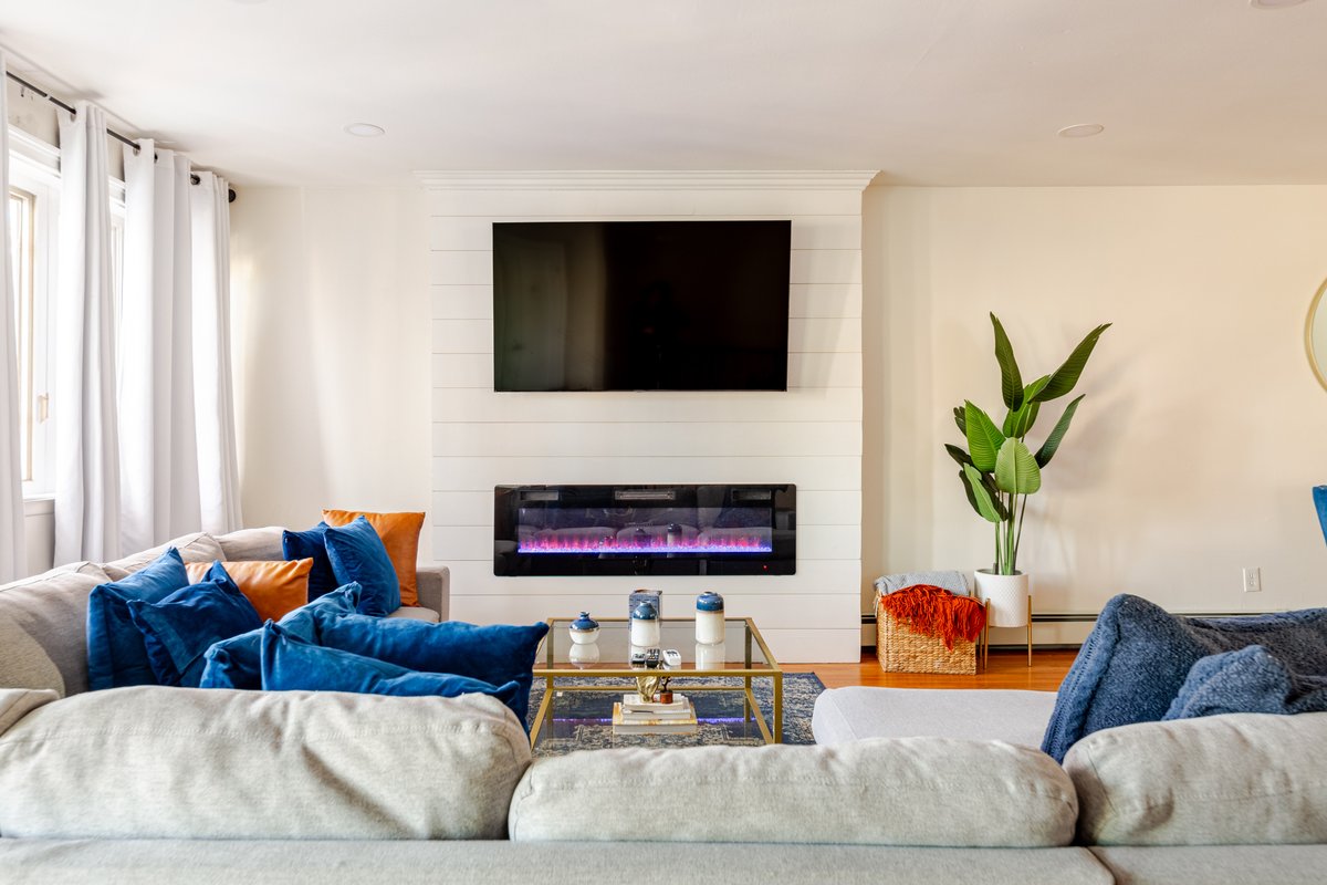 New Stylish Hideaway!