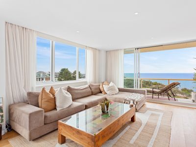 Waterfront Coogee Luxury. Steps to Beach. Pool. AC