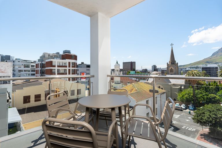 Cosy Metro Apartment featured image