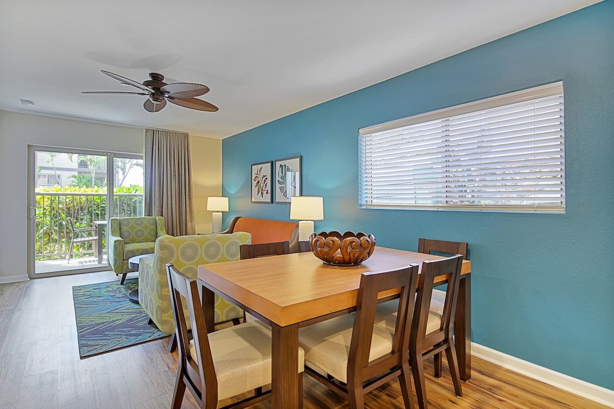 Renovated 2BR, ¼ mile from Sandy Beach, Pool gallery image 3