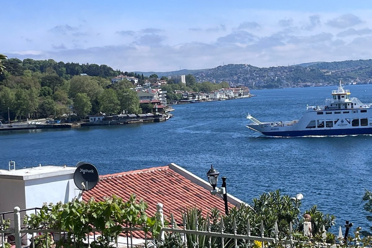 AMAZING APARTMENT 🧿 with stunning Bospurus views gallery image 5