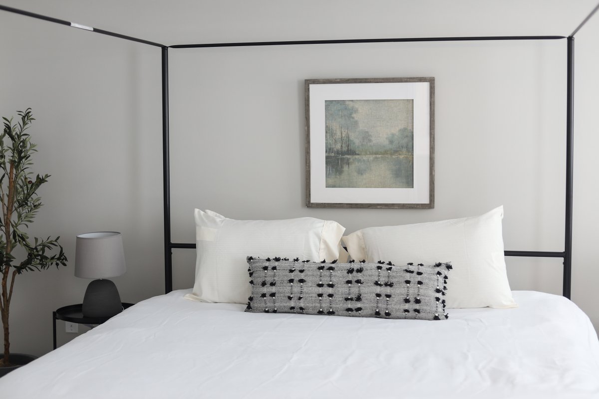 Sleeps 8 Quiet Family Home | 10 min YOW 20 min DT