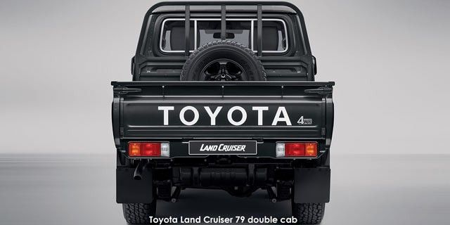 TOYOTA LAND CRUISER 79 2.8 GD-6 P/U D/C A/T - 8 