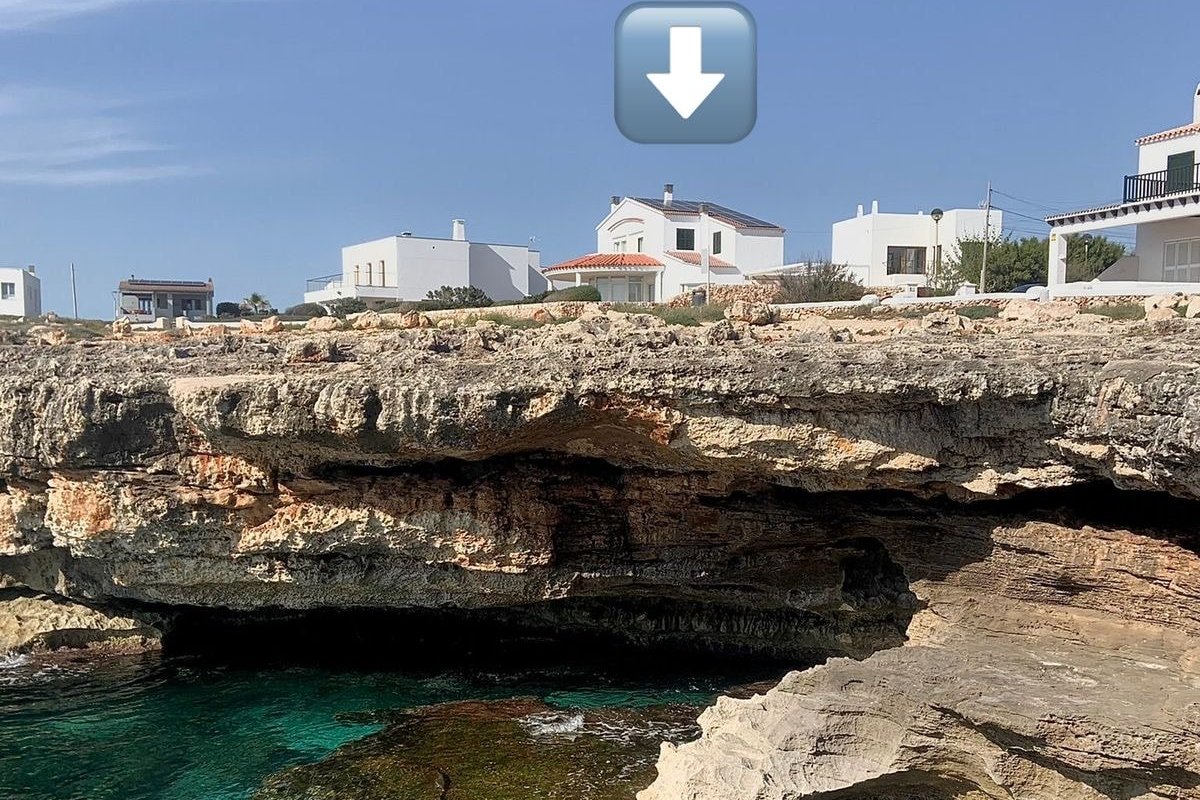 OCEANFRONT MEDITERRANEAN LUXURY VILLA IN MENORCA gallery image 5