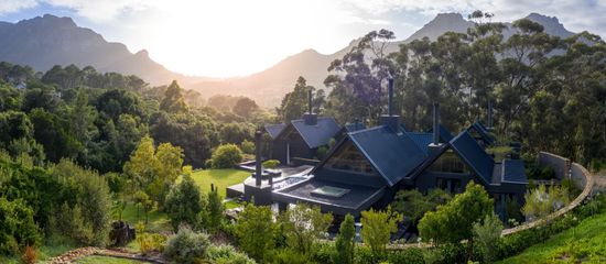 Photo 3 of Villa Maison Noir accommodation in Hout Bay, Cape Town with 5 bedrooms and 5 bathrooms