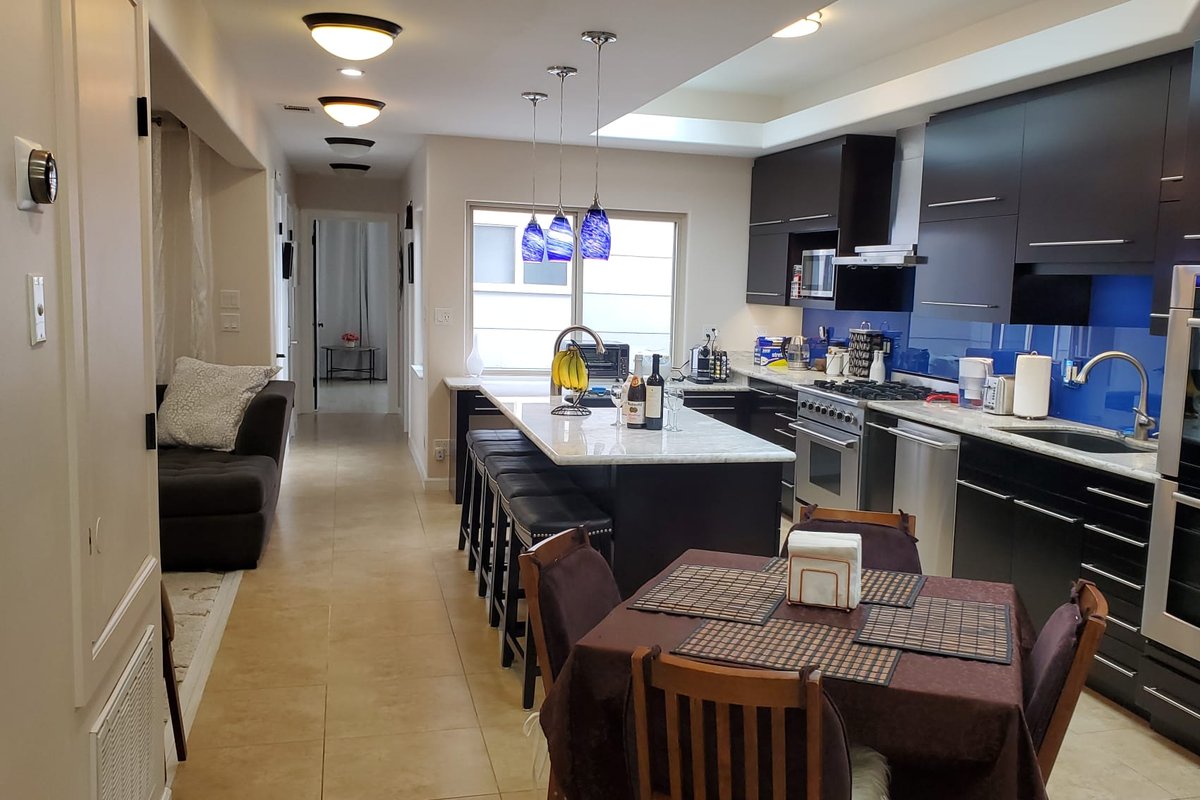 (FREE EV. Charger) Beautiful Home 4 Bd. 2 Ba. SF.