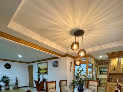 3 bedrooms apartment, 1 block away from the beach!