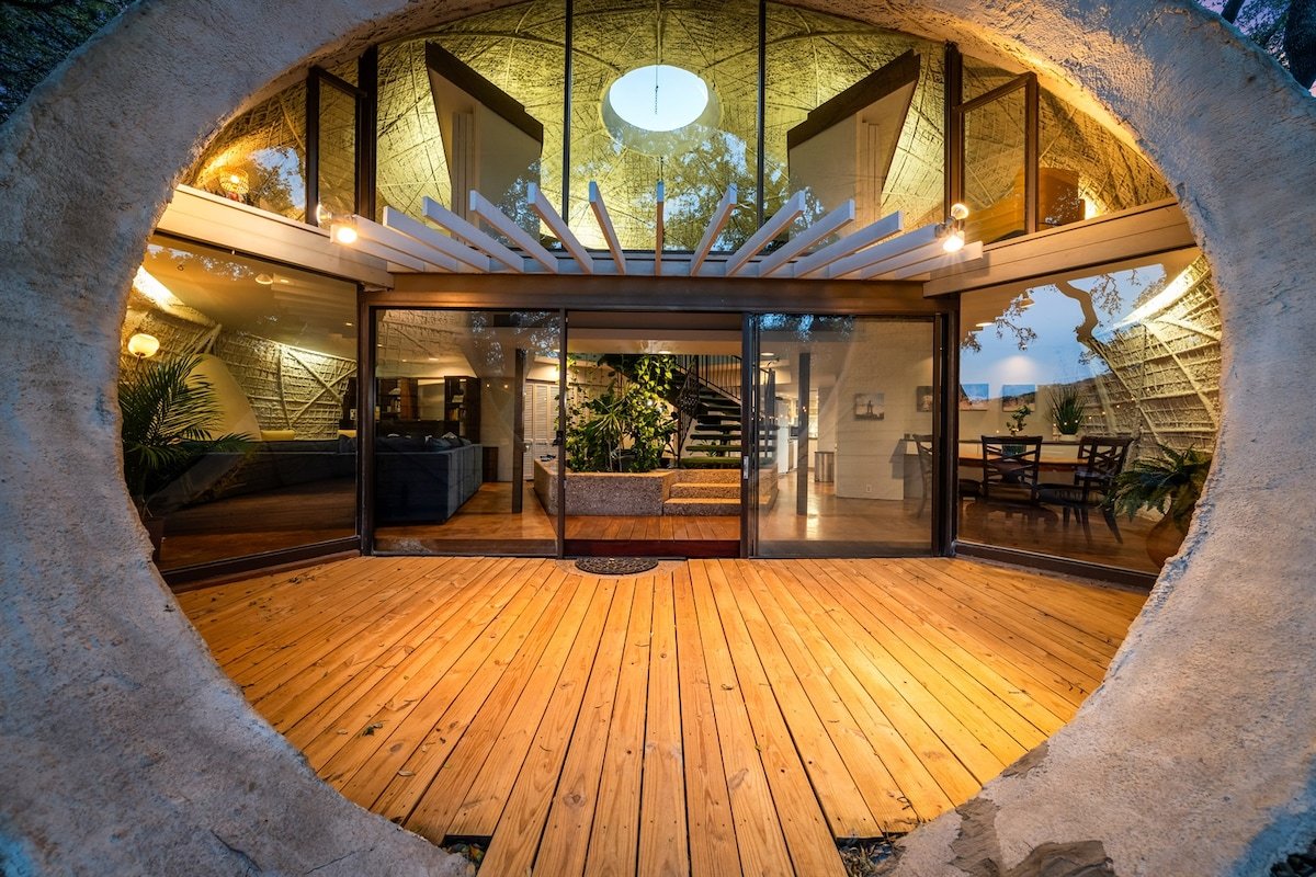 The DOME House ~An Iconic Stay on Lake Austin~ gallery image 3